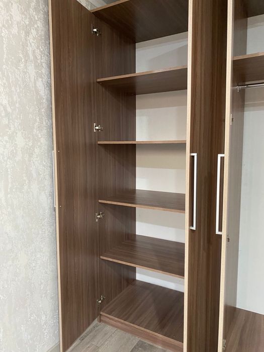 Продам вместительный  шкаф