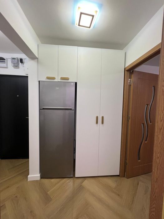 Vand apartament 2 camere decomandat, Lujerului.