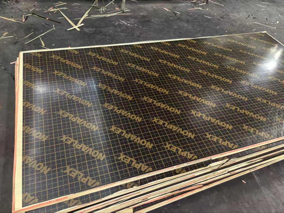 Ламинированная фанера 18