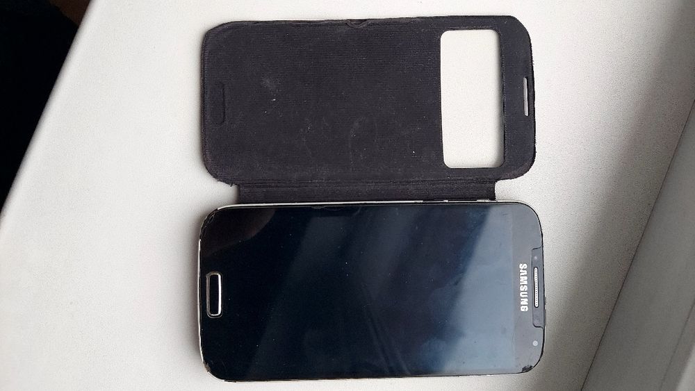 Продам Samsung Galaxy S4 (GT-I9500)