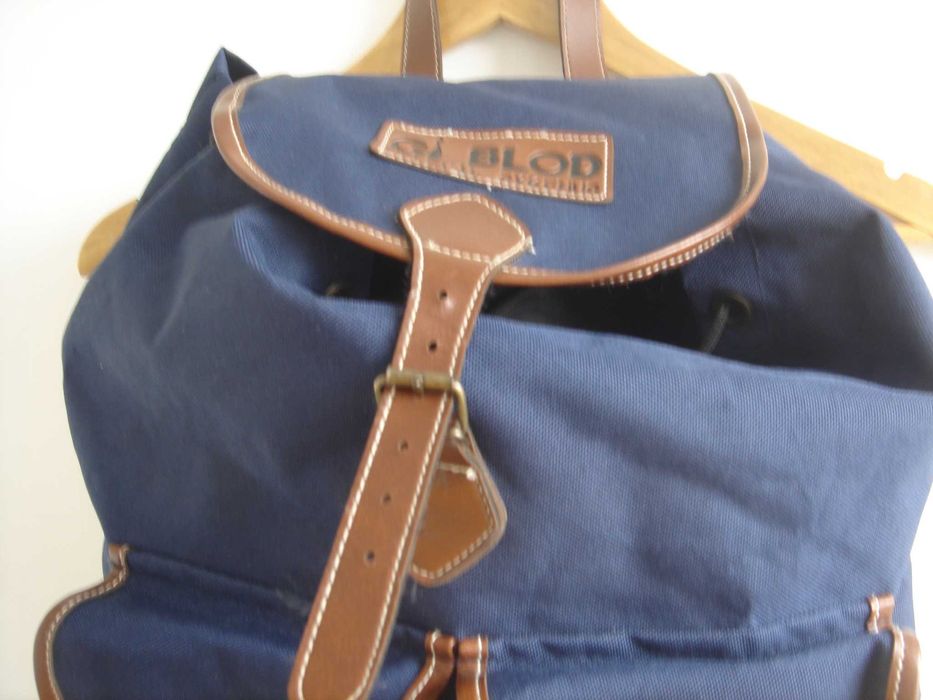 Продавам две раници