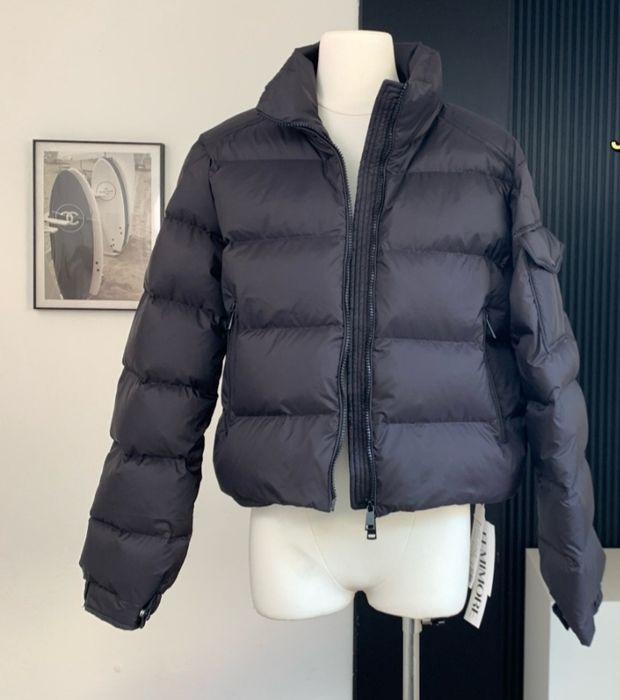 Женский короткий пуховик