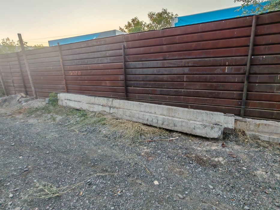 Бетонные ригеля продам