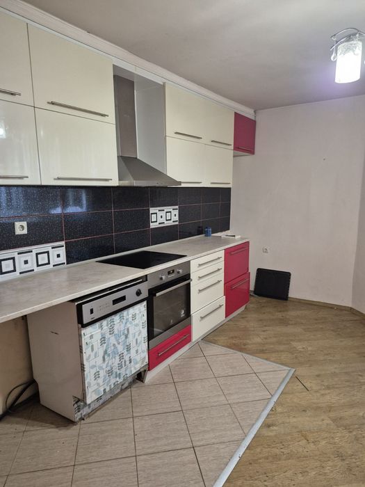 Продавам партерен  апартамент в Асеновград  !