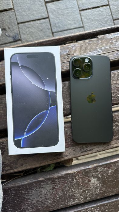 Продам 16 про макс 256гб