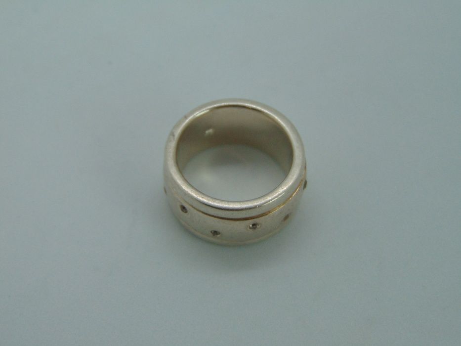 Inel anti stres din argint cu zirconiu