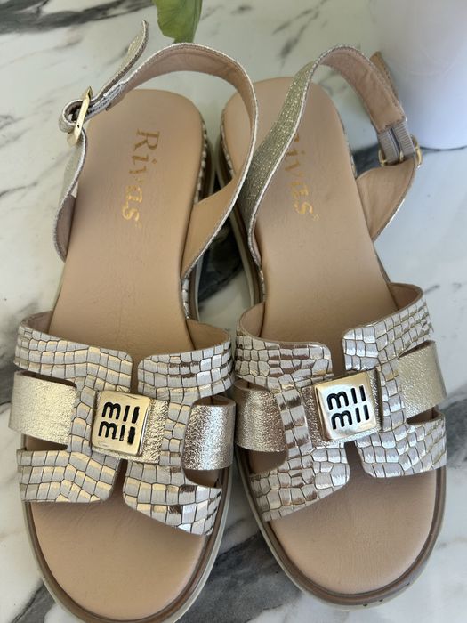 Дамска сандали Rivas