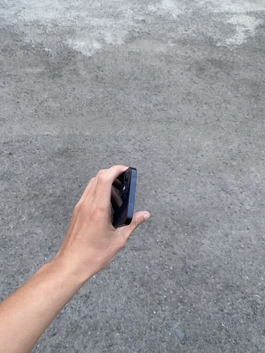 Iphone 12 sotiladi