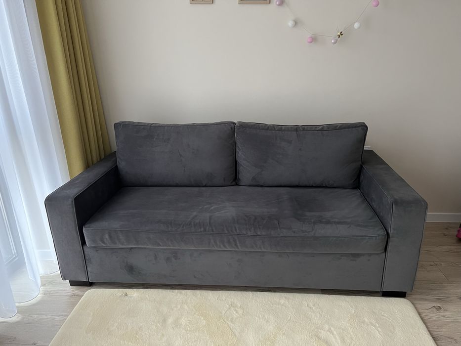 Разтегателен диван