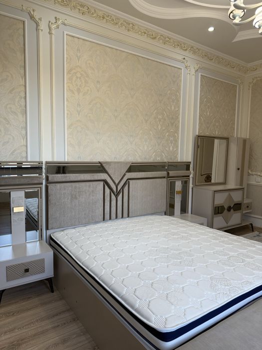 Спальный гарнитур новый