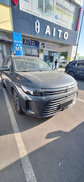 Aito M7 Hybrid  Huawei