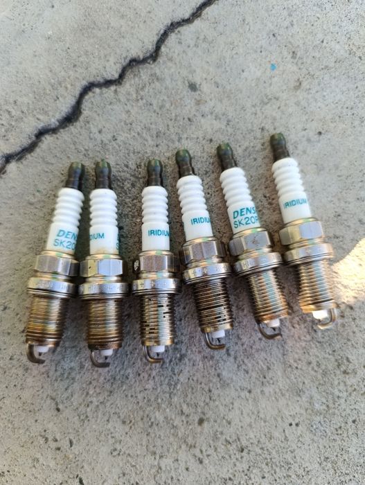 Продам свечи DENSO