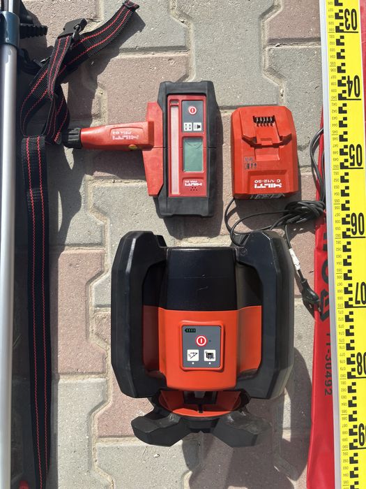 Nivela laser Hilti PR 2-HS cu trepied si stadie