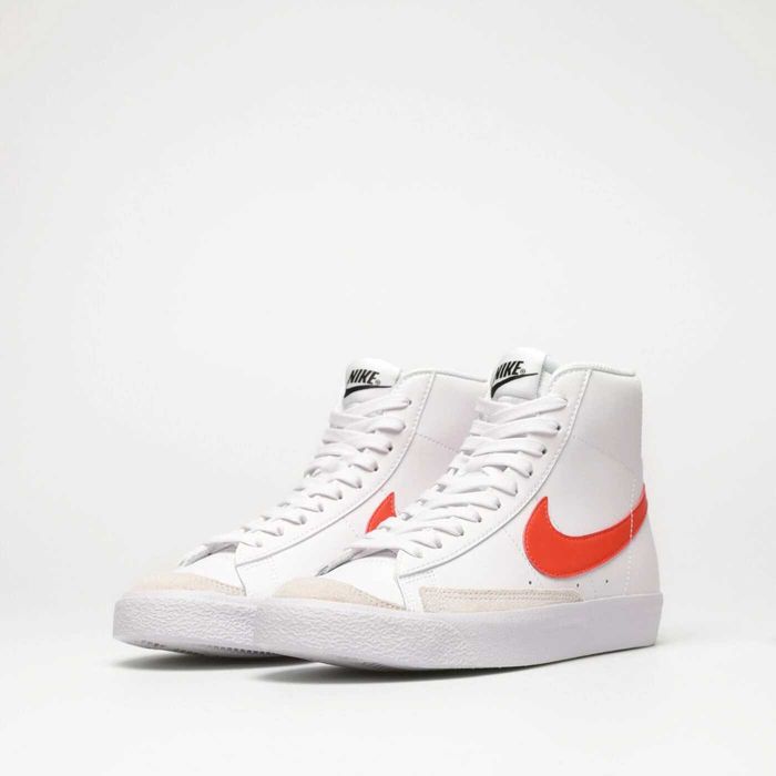 NIKE Blazer MID '77