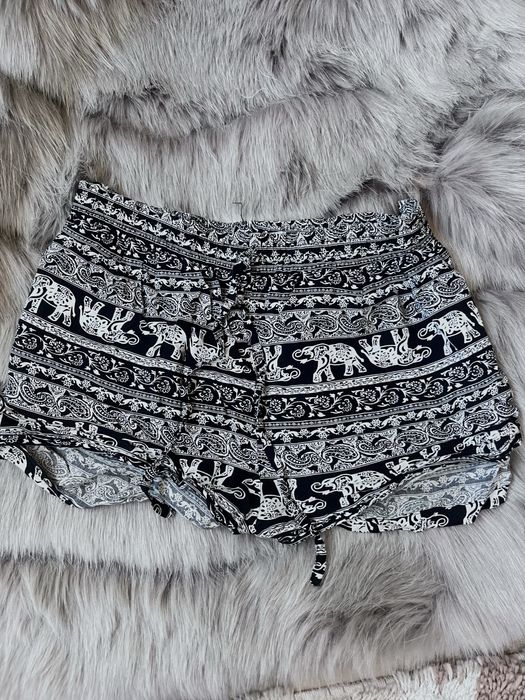 Плетени памучни къси панталонки + подарък къси панталонки