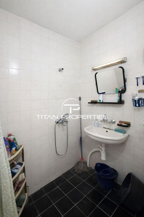 Продава се Двустаен апартамент в Пловдив, Христо Смирненски - 65 кв.м за 1462 €/кв.м - Снимка #8