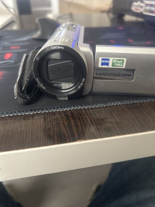 Продается видеокамера марки sony