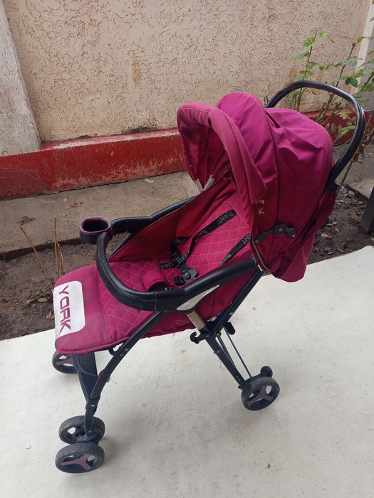 Продаётся  / каляска / .