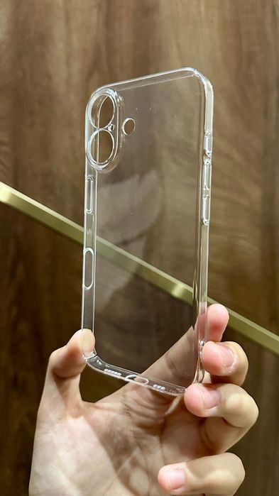 Кристально прозрачный чехол для iPhone 16