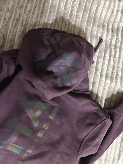 Худи (кофта с капюшоном)