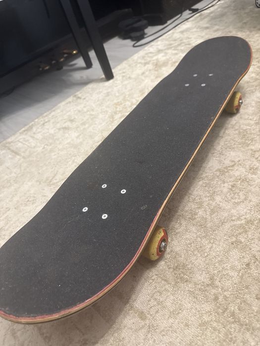 Skateboard folosit mai putin de 1 luna