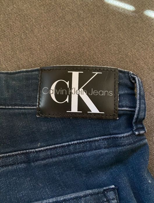 Оригинални дамски дънки Calvin Klein