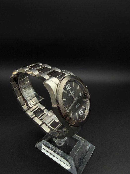 Dracula Amanet: Ceas Longines Conquest Automatic, 41mm, Bratara Otel, 300m, Swiss Made.