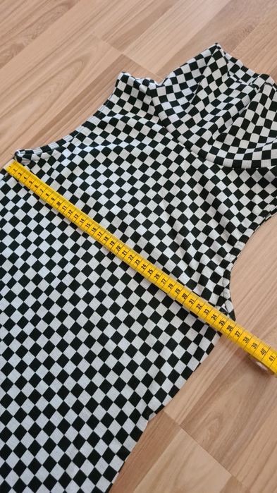 Чисто нови топове с къс ръкав по 15€