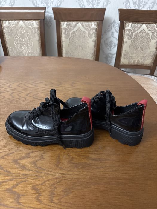 Ботинки лаковая кожа