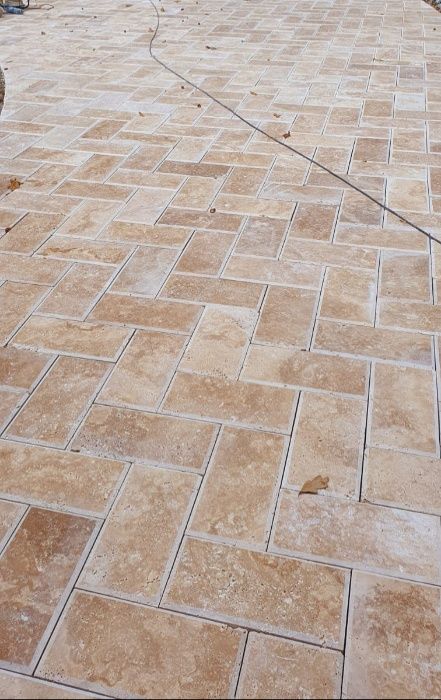 Travertin mat cu bizot