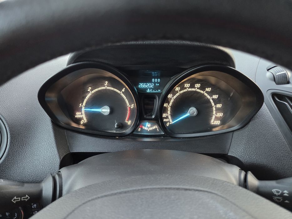 Ford tourneo courier 1,5/2015