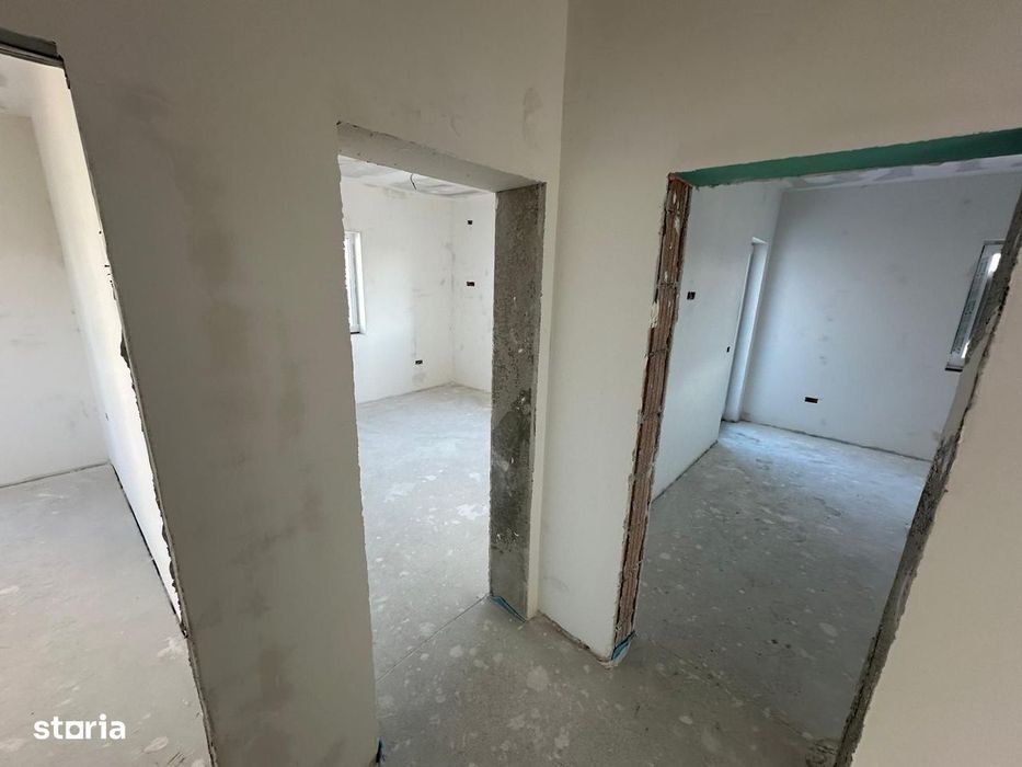 Casa individuala 4 camere, 2 bai, Giarmata