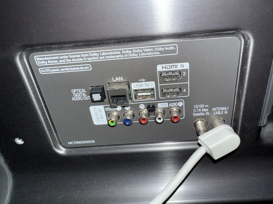 Smart Tv LG model 55UK7550 NanoCell 138 cm diagonala full metalic