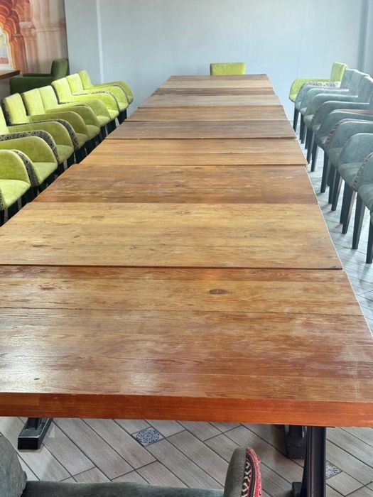 Продаются диваны и столы