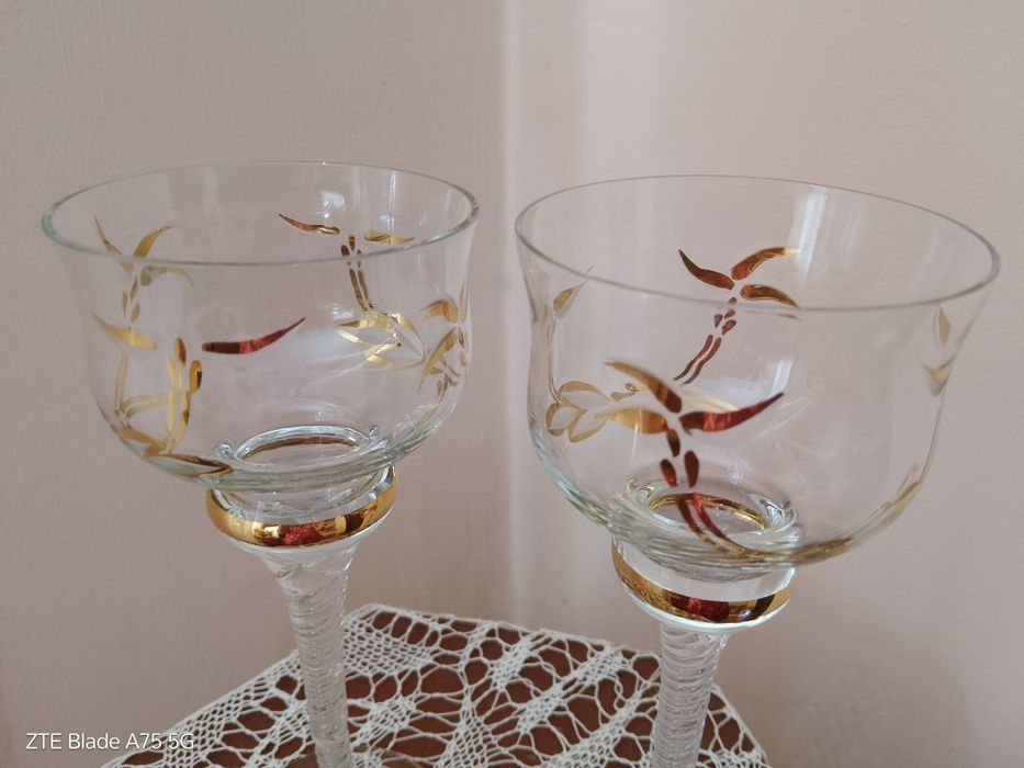 Сватбени чаши с орнаменти