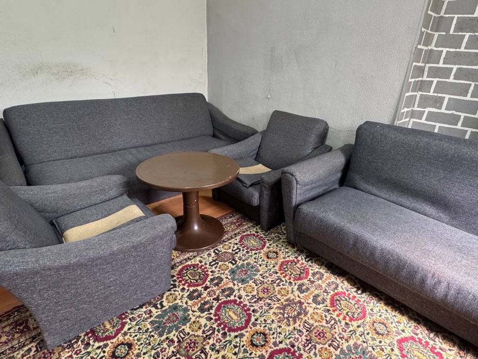 Подаётся диваны и кресла б/у