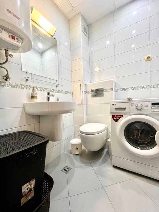 Дава се под наем Тристаен апартамент в Пловдив, Център - 88 кв.м за 518.67 € - Снимка #5