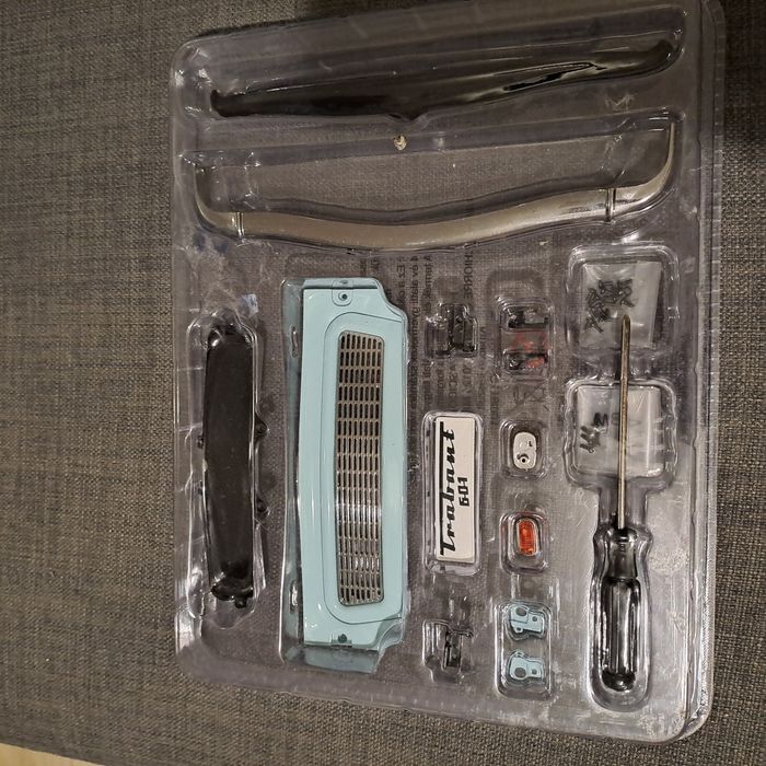 Трабант брой 1 и брой 2