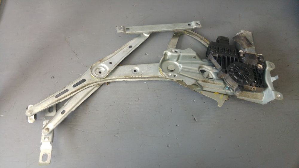 macara cu motoras dreapta fata opel astra h 13101481