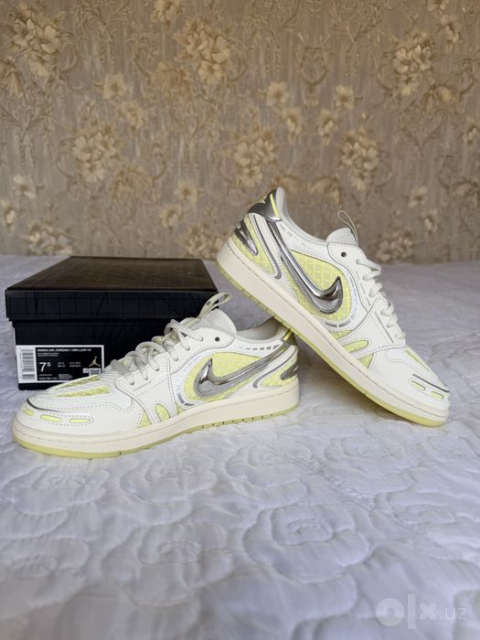 Air Jordan 1 Low Серебряные Оригинал 38.5
