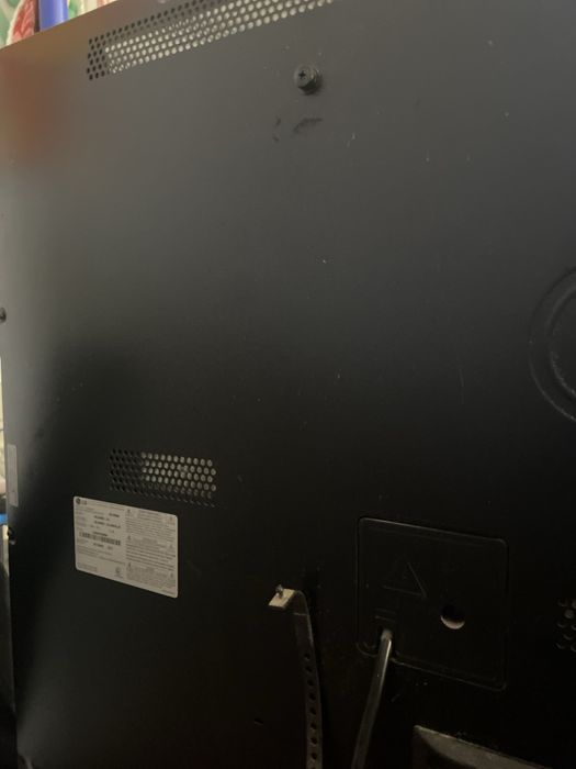 телефизор LG модель: 42LV3500-ZA