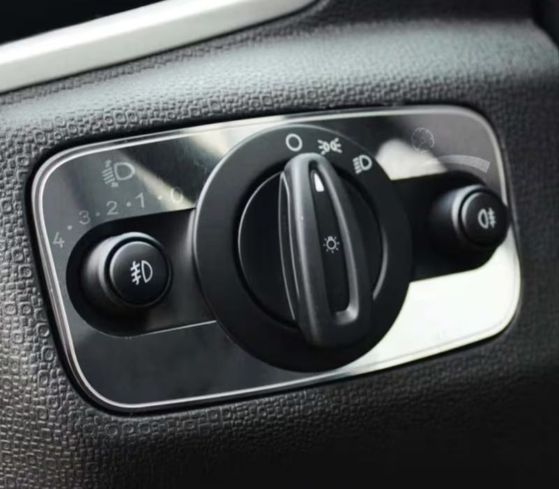 Никелов панел за регулиране на фарове Ford Fiesta mk7