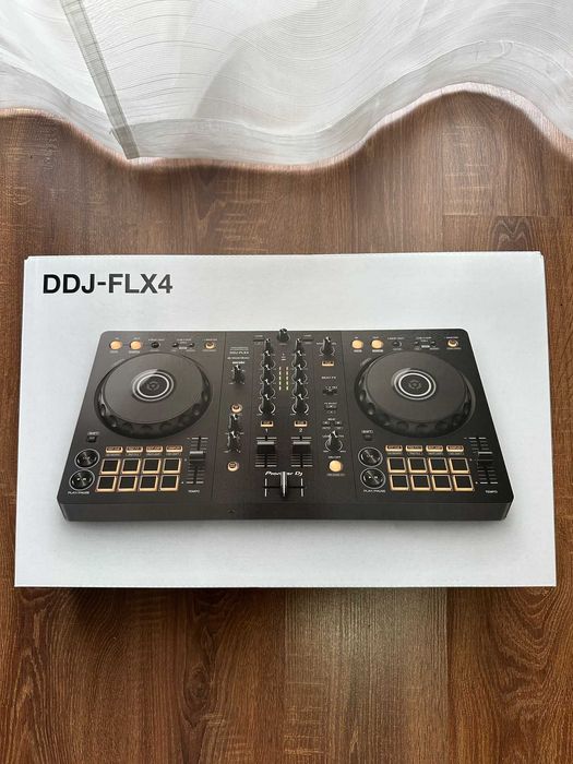 Pioneer DDJ-FLX4, negru