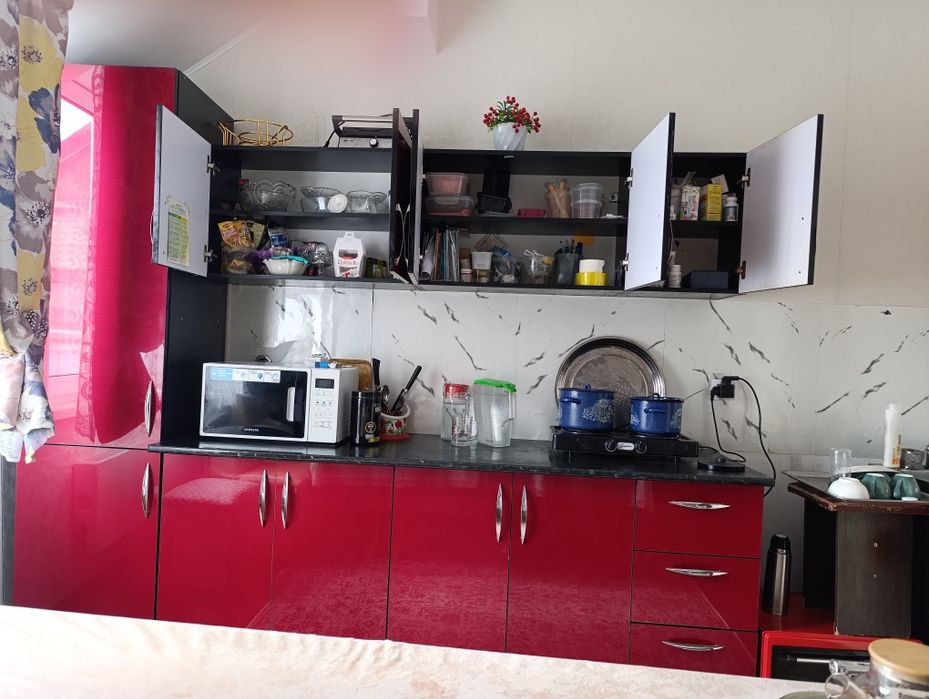 Продам  кухонный  гарнитур