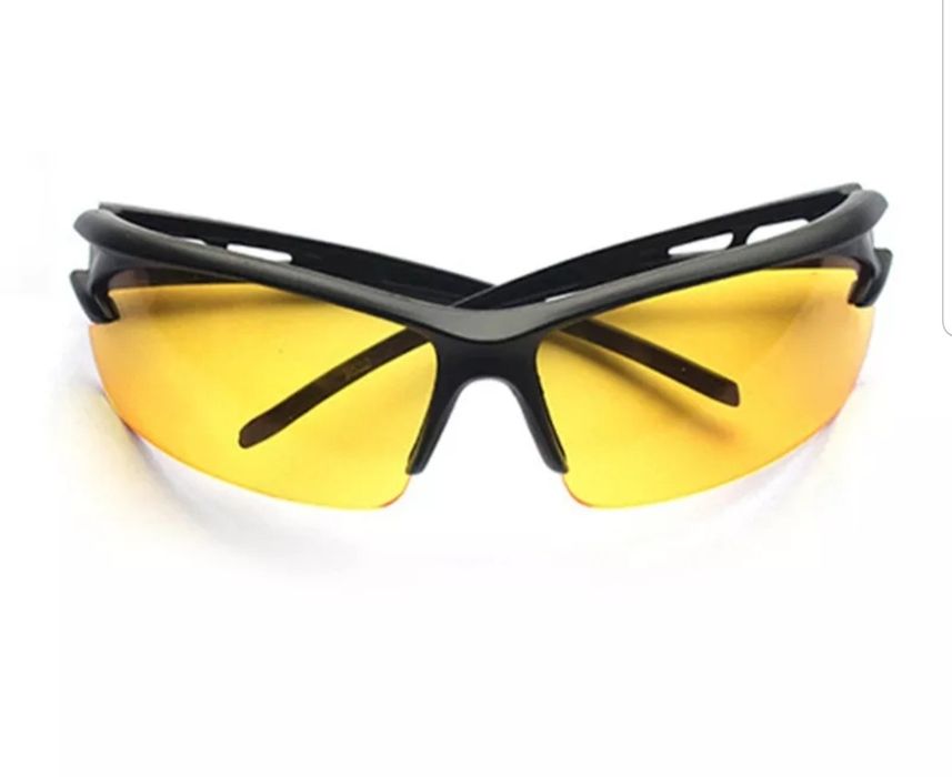 Очки солнцезащитные