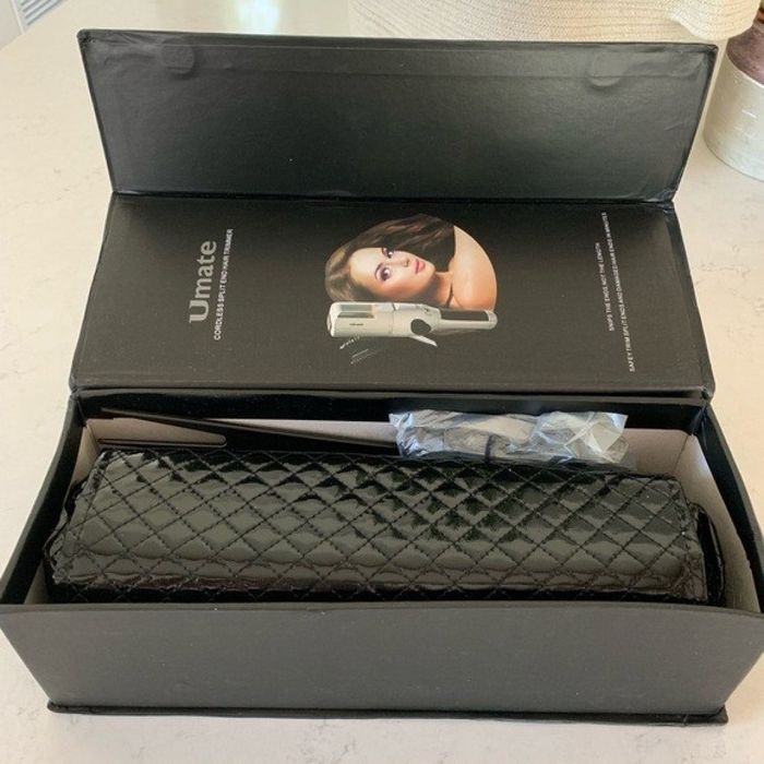 Машинка за премахване на цъфтящи краища на косата U m a t e / Напрежен