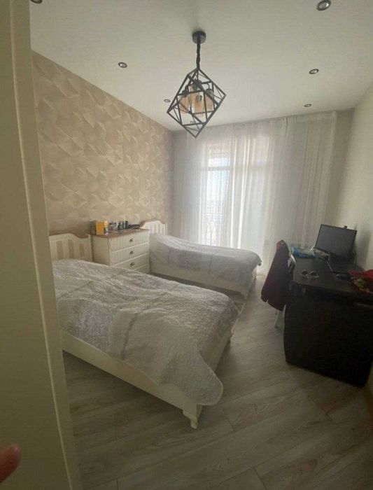 Продается квартира 5 комнатная. 120 м2  5/8/9 Ибн Сино Stroymart