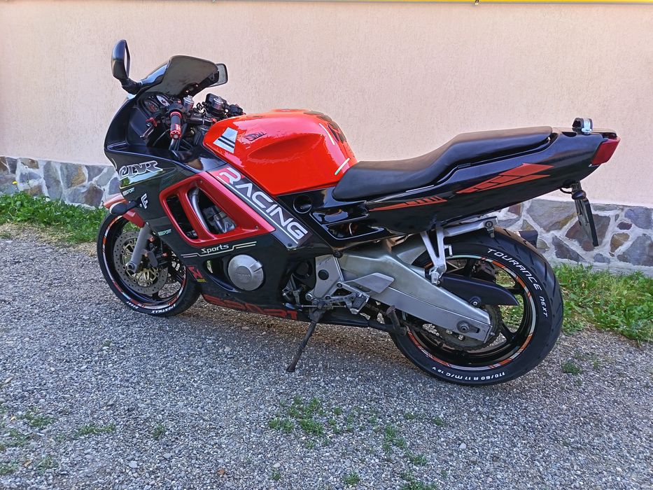 CARENE / MOTO / honda cbr 600 F