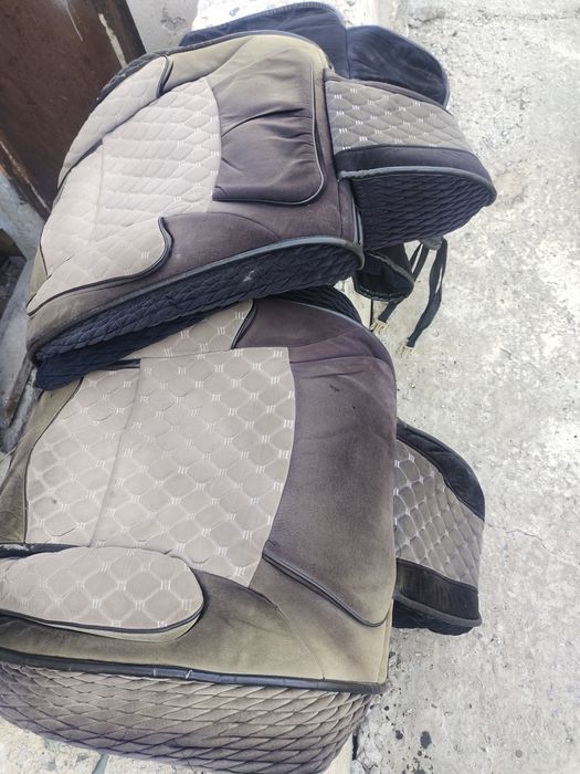 Продам авточехлы универсальные