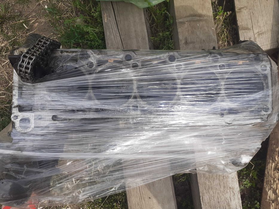 Vând motor Mercedes-Benz 2,7 an 2004